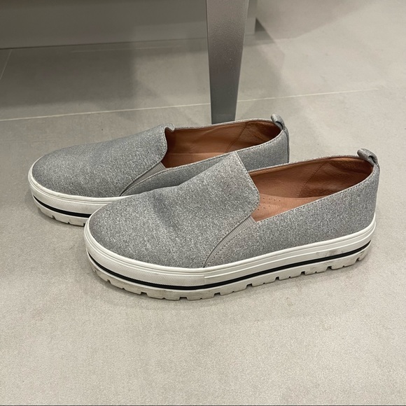 Halogen Grey Platform Sneakers - Picture 2 of 4